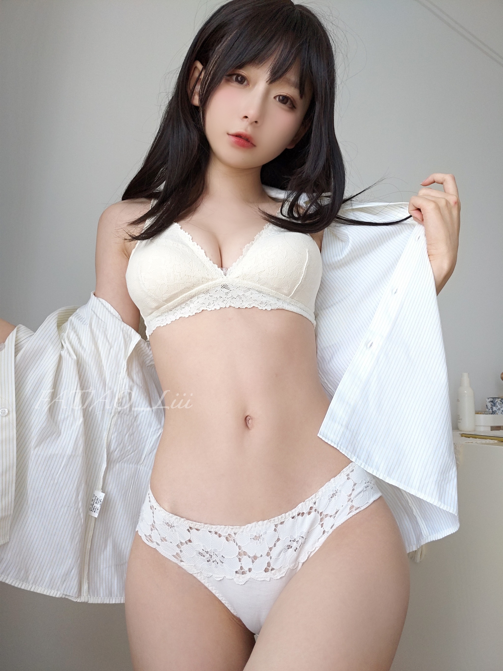 迷之呆梨 - NO.025 fantia 2022年08月合集 [232P9V]-XikXak